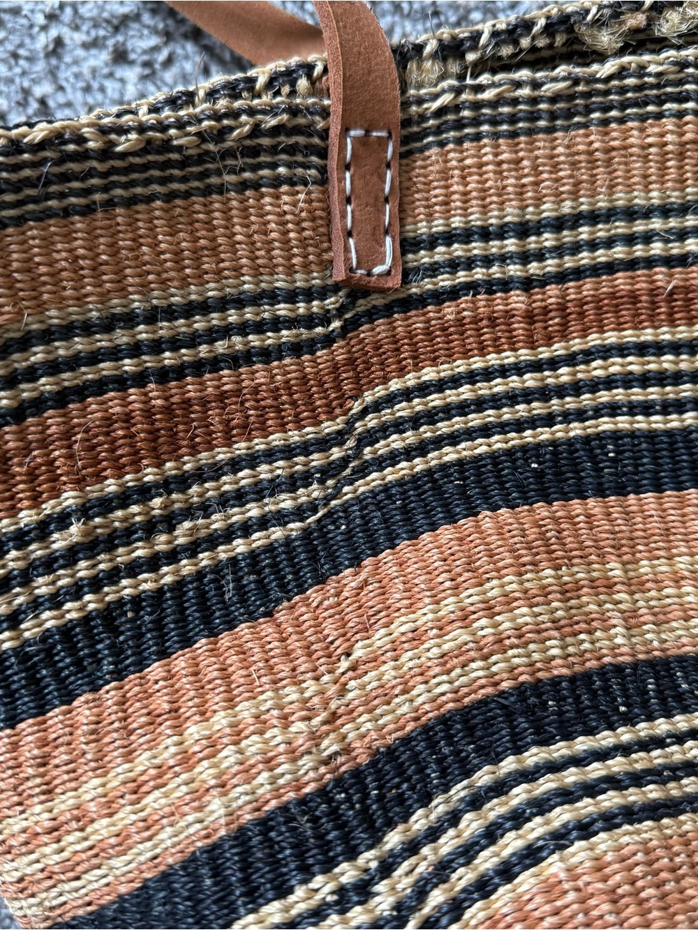 African Sisal Straw Woven Market Tote Bag Leather Strap Stripes Geometric Design - Picture 9 of 10